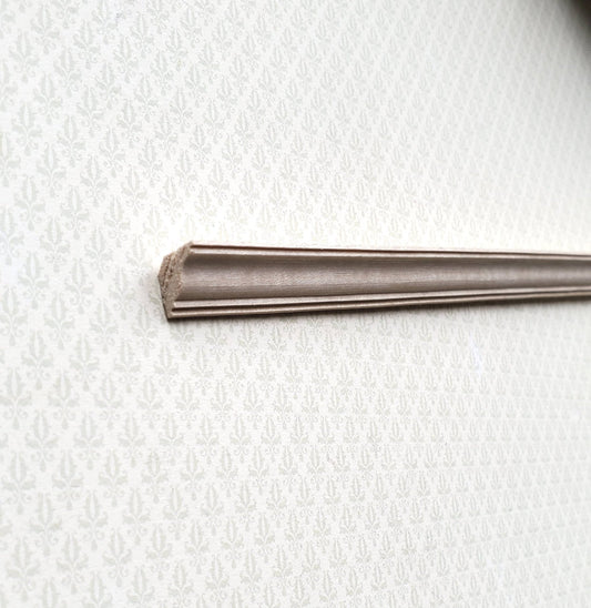 Dollhouse Miniatures Crown Molding Ceiling Trim 5/16" wide x 18" long 1:12 Scale NE950 - Miniature Crush