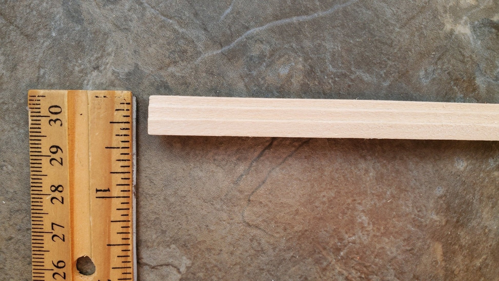 Dollhouse Miniatures Crown Molding Trim Cornice 3/8" wide x 18" long 1:12 Scale - Miniature Crush