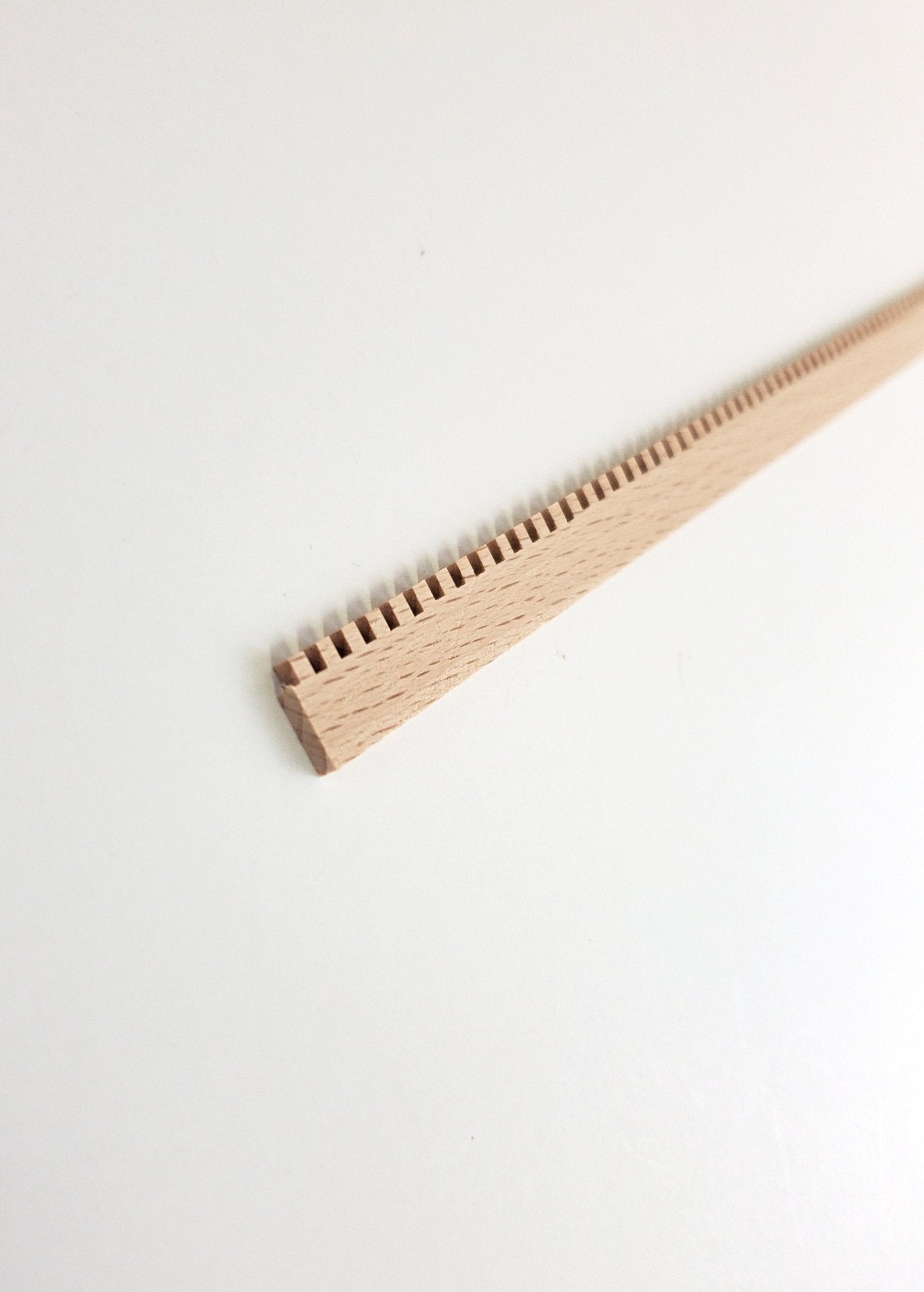 Dentil - Urethane Crown Moulding - 94-1/2 in x 4-1/8 in x 6-3/8 in Dentil - Urethane Crown Moulding - 94-1/2 in x 4-1/8 in x 6-3/8 in