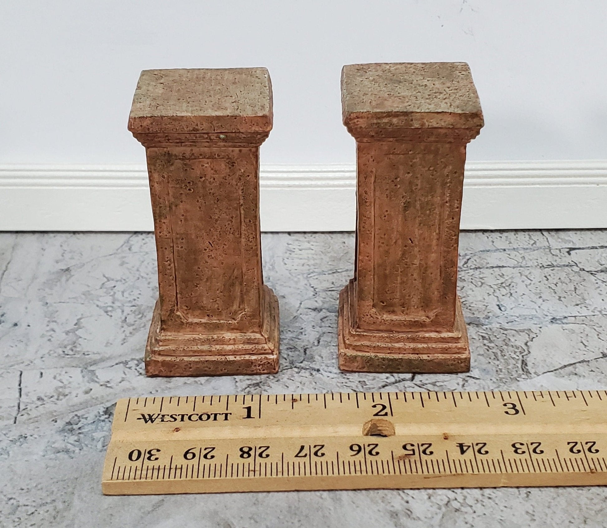 Dollhouse Pedestal for Plants Ferns Decoration Aged Terra Cotta 1:12 Scale or Fairy Garden - Miniature Crush