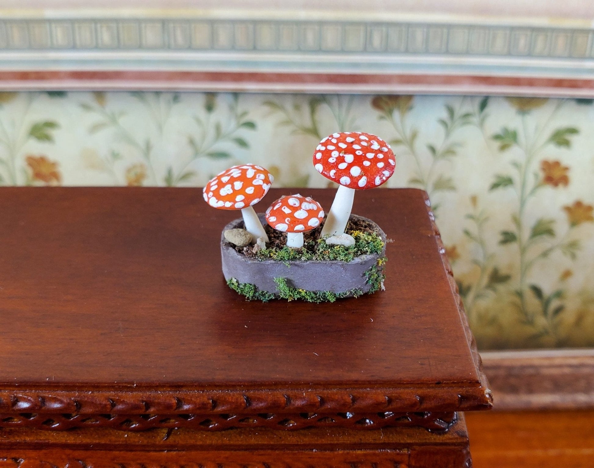 Dollhouse Potted Mushrooms Toad Stools Handmade 1:12 Scale Miniature Garden - Miniature Crush