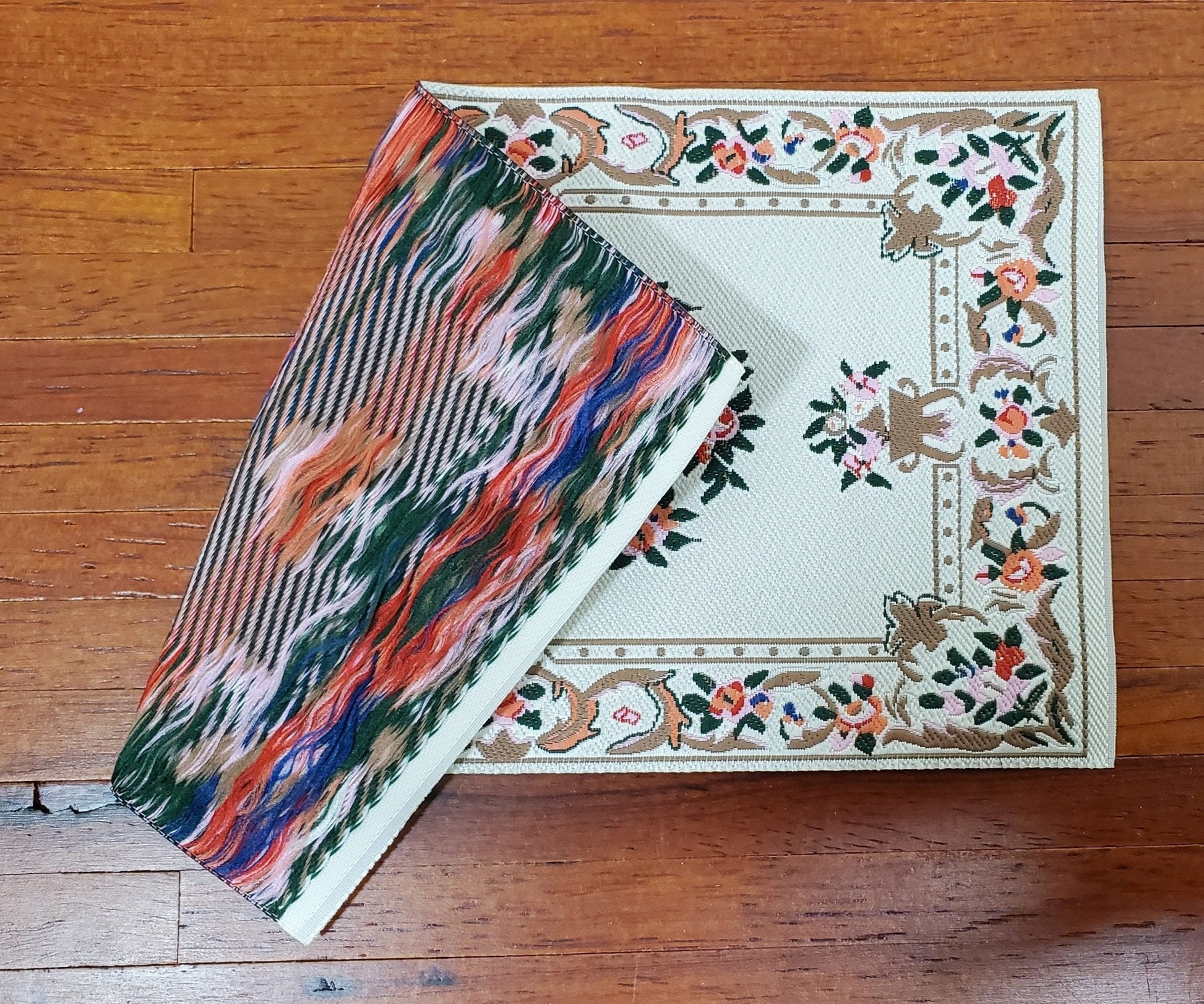 Dollhouse Rug Cream Pink Brown 7 3/4" x 3 7/8" Woven Fabric 1:12 Scale - Miniature Crush