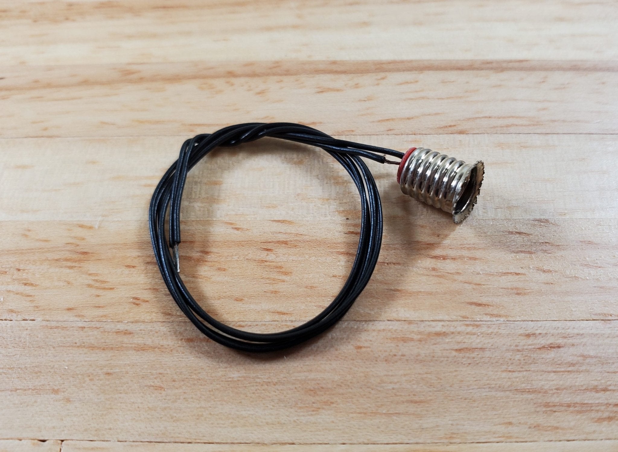 Dollhouse Screw Base Bulb Socket with Lead Wire 1:12 Scale Black 8 ...