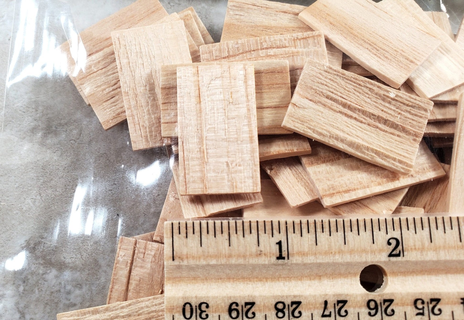 Dollhouse Shingles Square End 100 Pieces Light Wood 1:12 Scale Houseworks #7004 - Miniature Crush