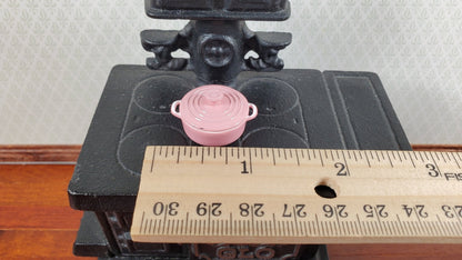 Dollhouse Small Dutch Oven Pot with Removeable Lid Pink 1:12 Scale Miniature - Miniature Crush