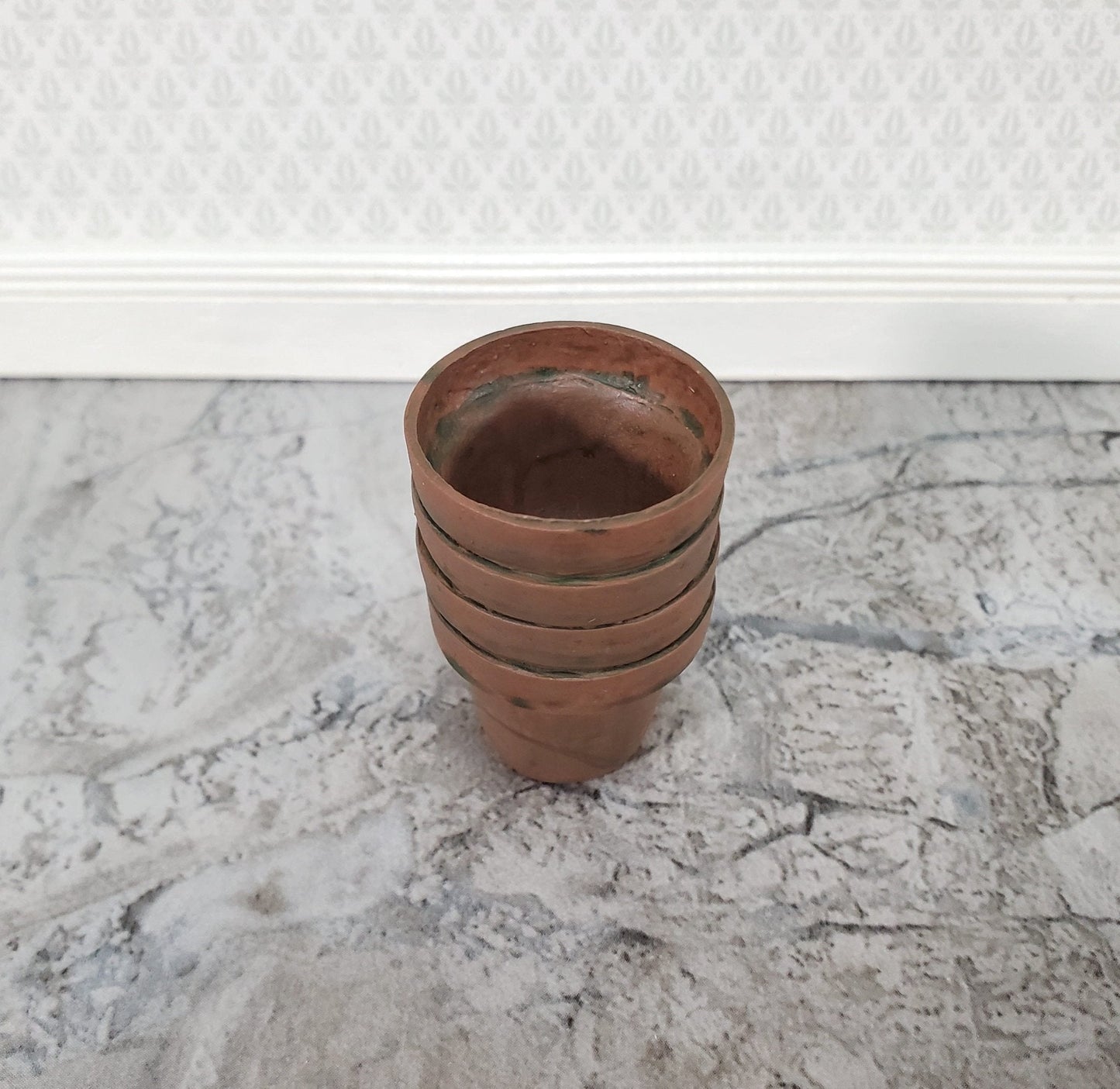 Dollhouse Stacked Garden Pots Aged Finish 1:12 Scale Falcon Miniatures A4317L - Miniature Crush