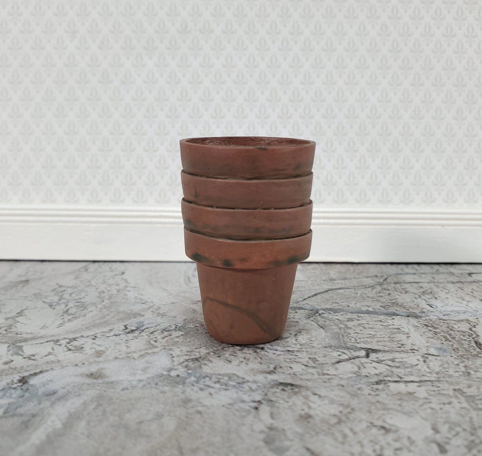 Dollhouse Stacked Garden Pots Aged Finish 1:12 Scale Falcon Miniatures A4317L - Miniature Crush