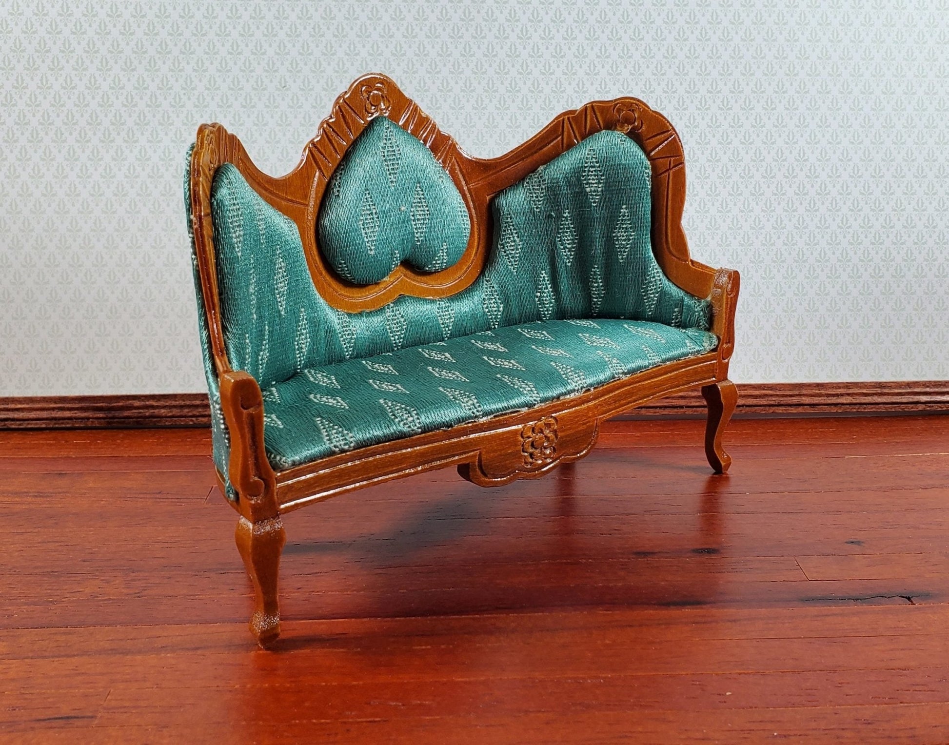 Dollhouse Victorian Green Sofa Couch 1:12 Scale Miniature Wood