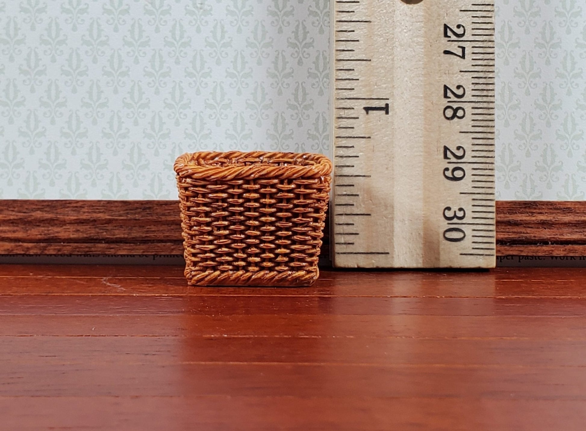 Dollhouse Wicker Style Basket Square 1:12 Scale Miniature Decor Accessories - Miniature Crush