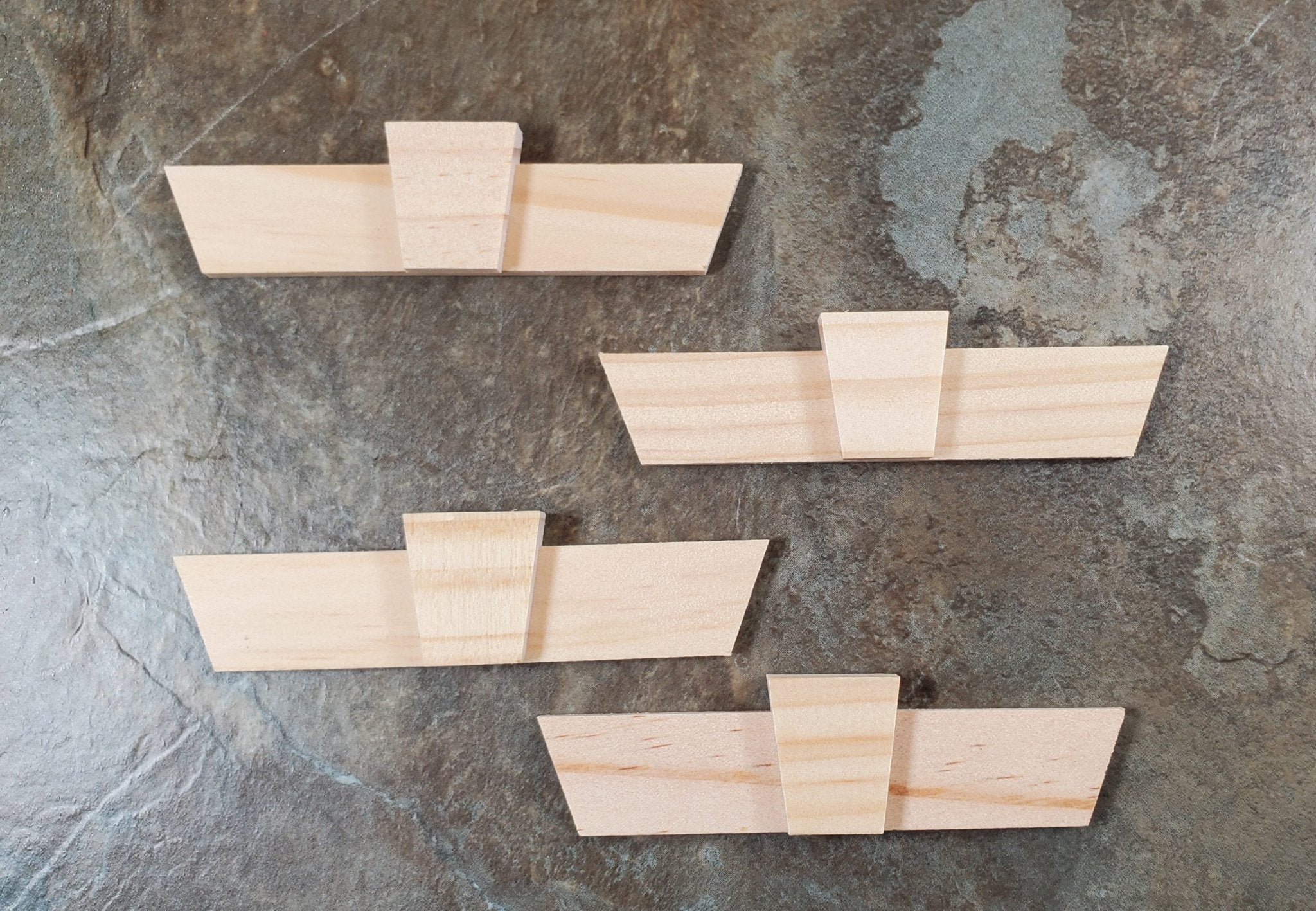 Dollhouse Window Pediment Keystone Wood Set of 4 1:12 Scale Dollhouse ...