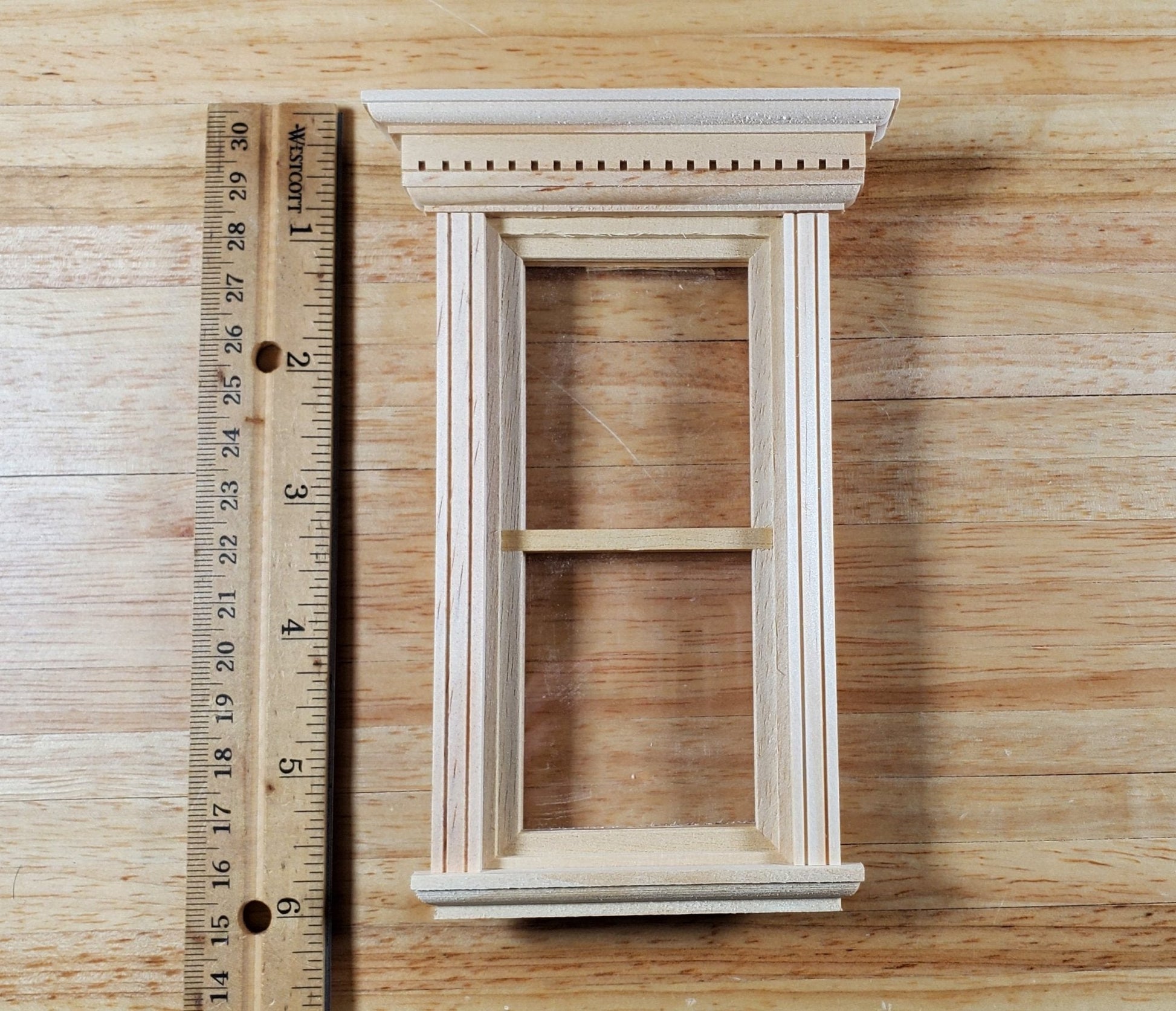 Dollhouse Window Yorktown Non-Working 1:12 Scale Miniature Houseworks #5041 - Miniature Crush