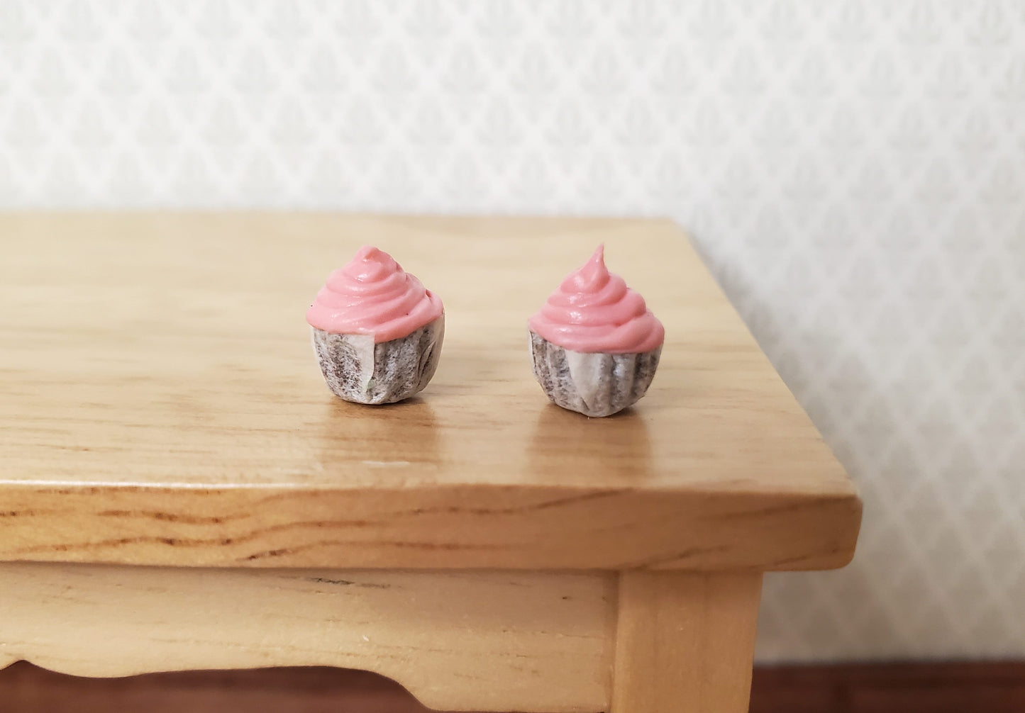Dollhouse Pink Frosting Cupcakes Set of 2 1:12 Scale Miniature Food