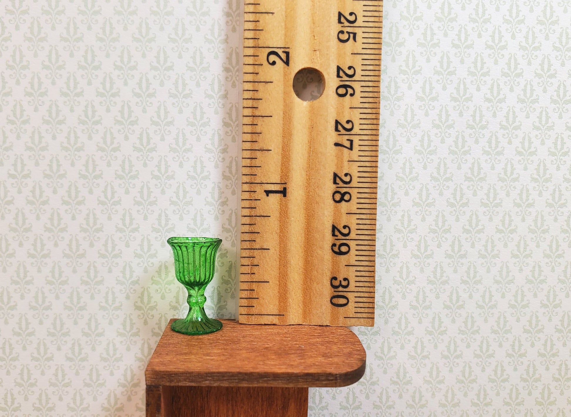 Dollhouse Fancy Medium Green Water or Wine Glass 1:12 Scale Miniature