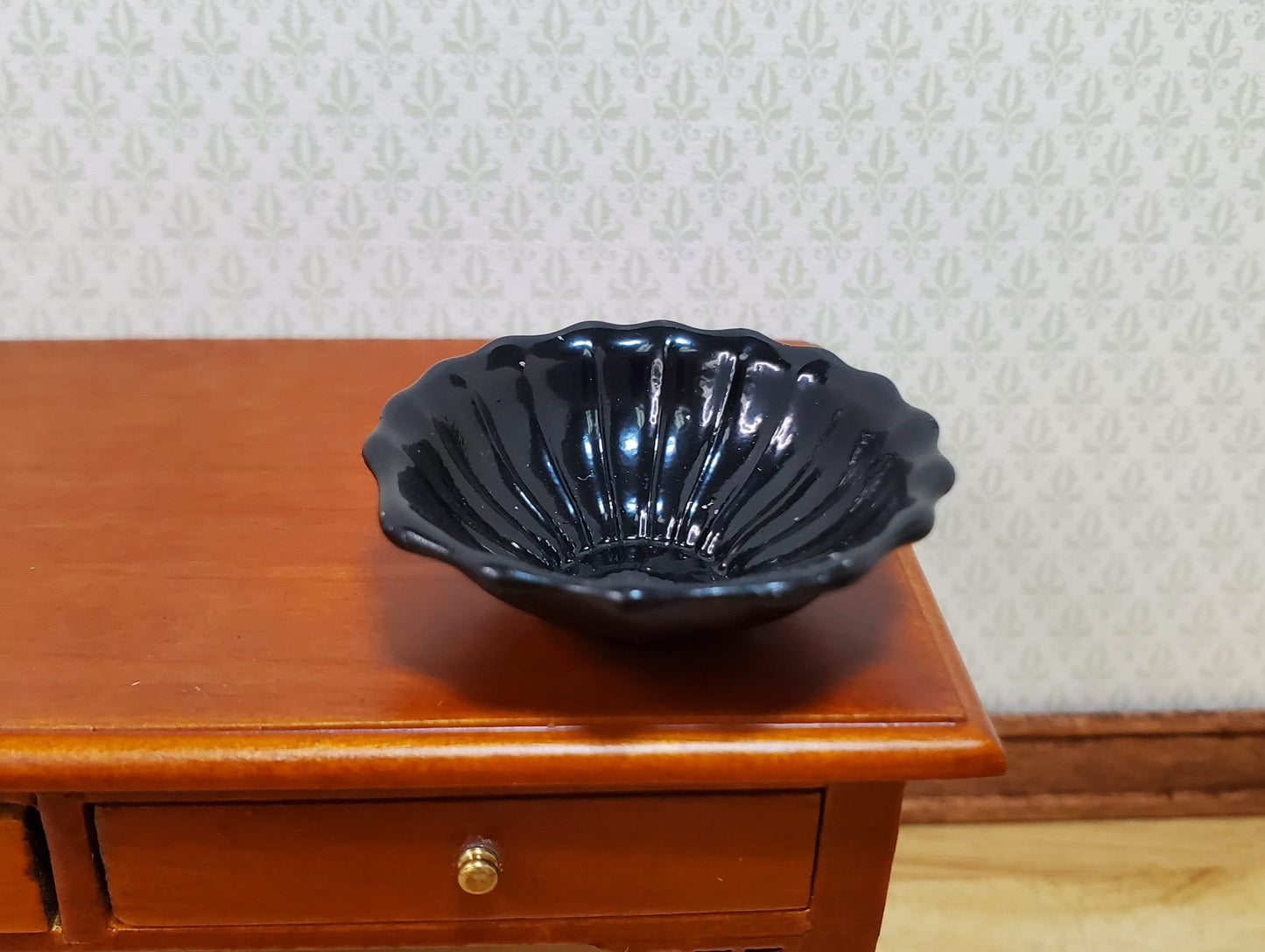 Dollhouse Black Bowl Extra Large Ribbed 1:12 Scale Miniature Kitchen Dish