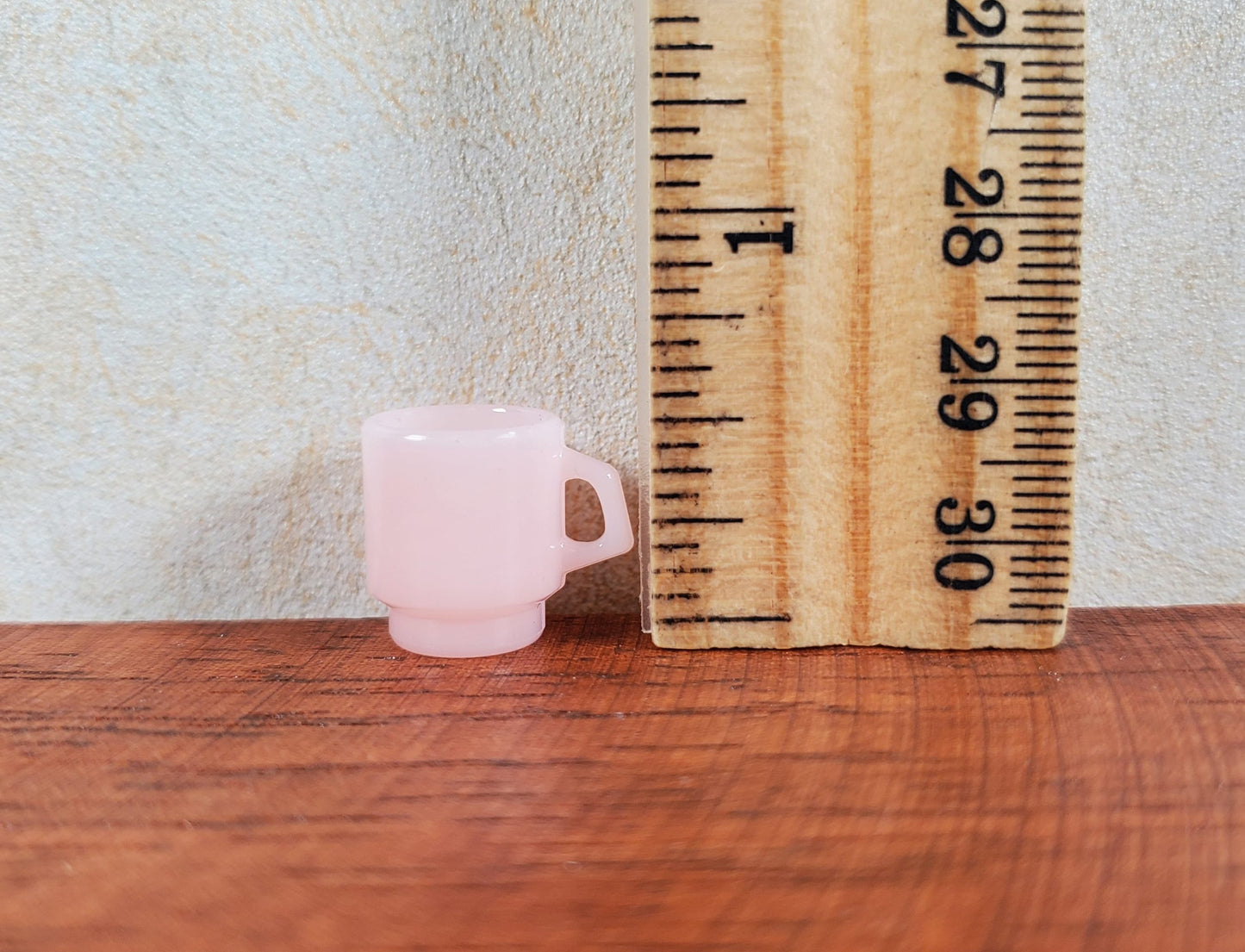 Dollhouse 1:6 Scale Coffee Mugs Set of 4 Pale Pink Plastic Fashion Doll Size