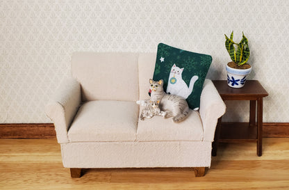 Dollhouse Miniature Christmas Cat Green Handmade 1:12 Scale 1 1/2"