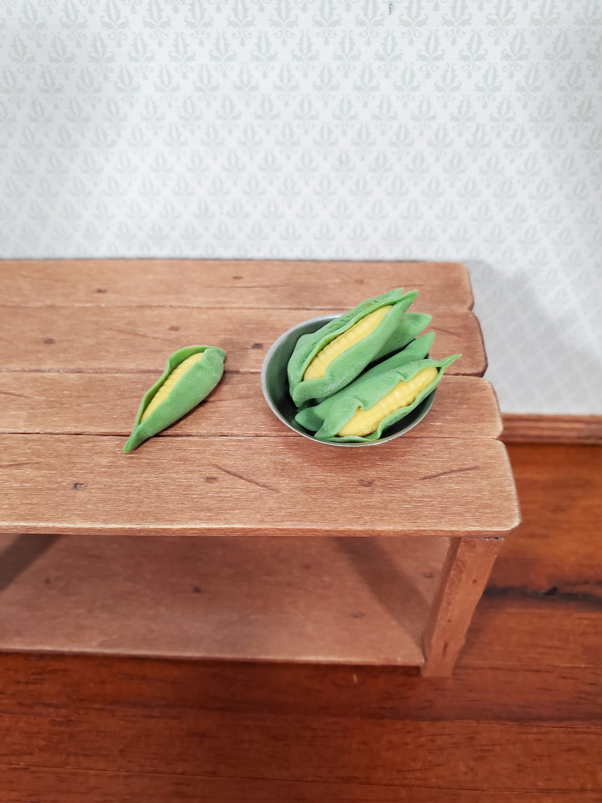 Dollhouse Corn on the Cob 6 Pieces 1:12 Scale Food Kitchen Falcon Miniatures