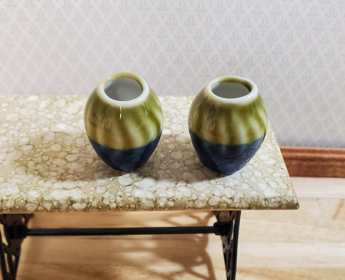 Dollhouse Large Vase Blue & Green Swirl Patterned Ceramic 1:12 Scale Miniature