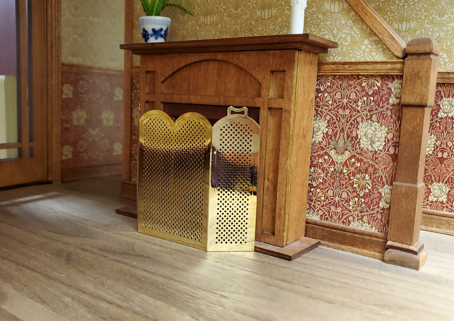 Dollhouse Brass Fireplace Screen Tall Gold Metal 1:12 Scale Miniature