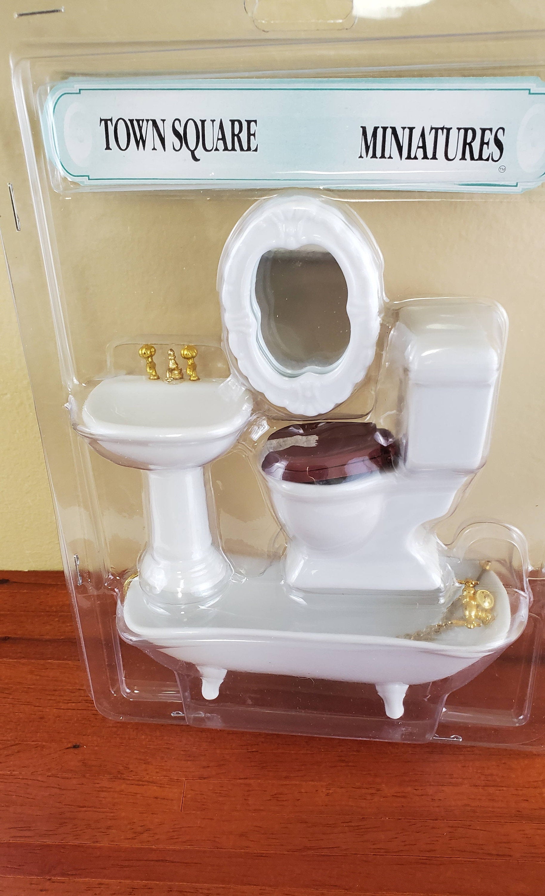 Dollhouse Miniature Bathroom Set Tub Toilet Sink All White Gold Fixtures 1:12 Scale