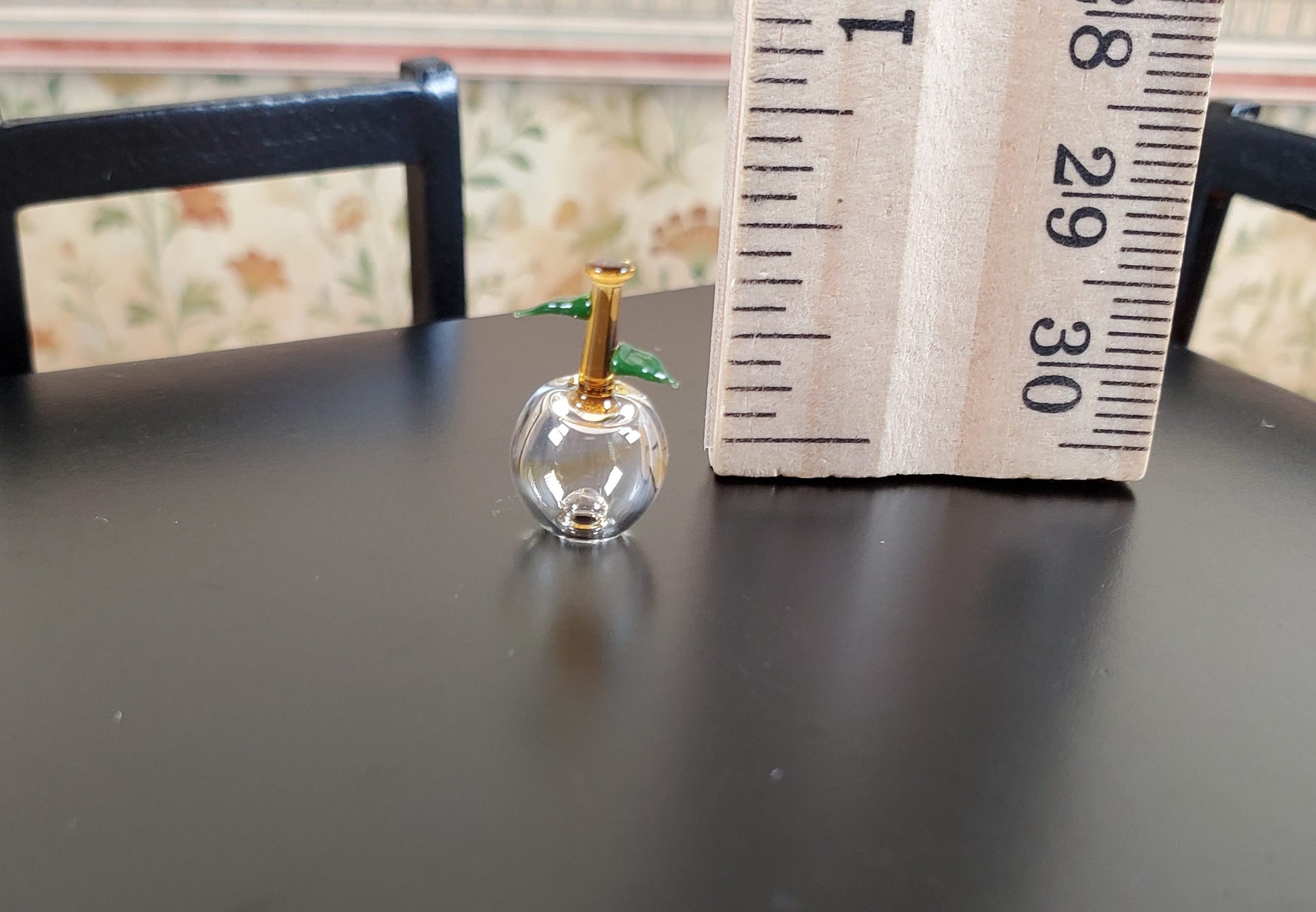 Miniature Tiny Glass Apple Centerpiece Sculpture 1:12 Scale Dollhouse