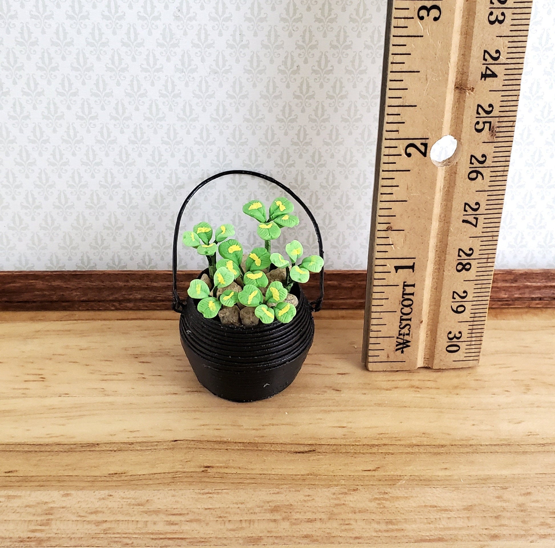 Miniature Clovers Shamrocks 4 Leaf in Cauldron Style Pot 1:12 Scale Dollhouse