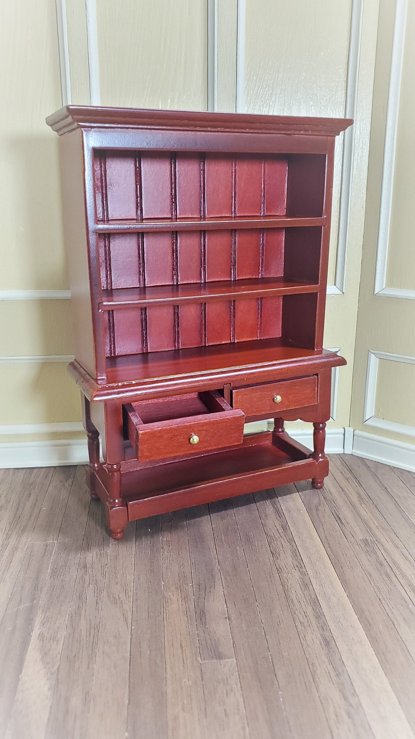 Dollhouse Miniature Welsh Kitchen Cabinet Cupboard 1:12 Scale Mahogany Finish