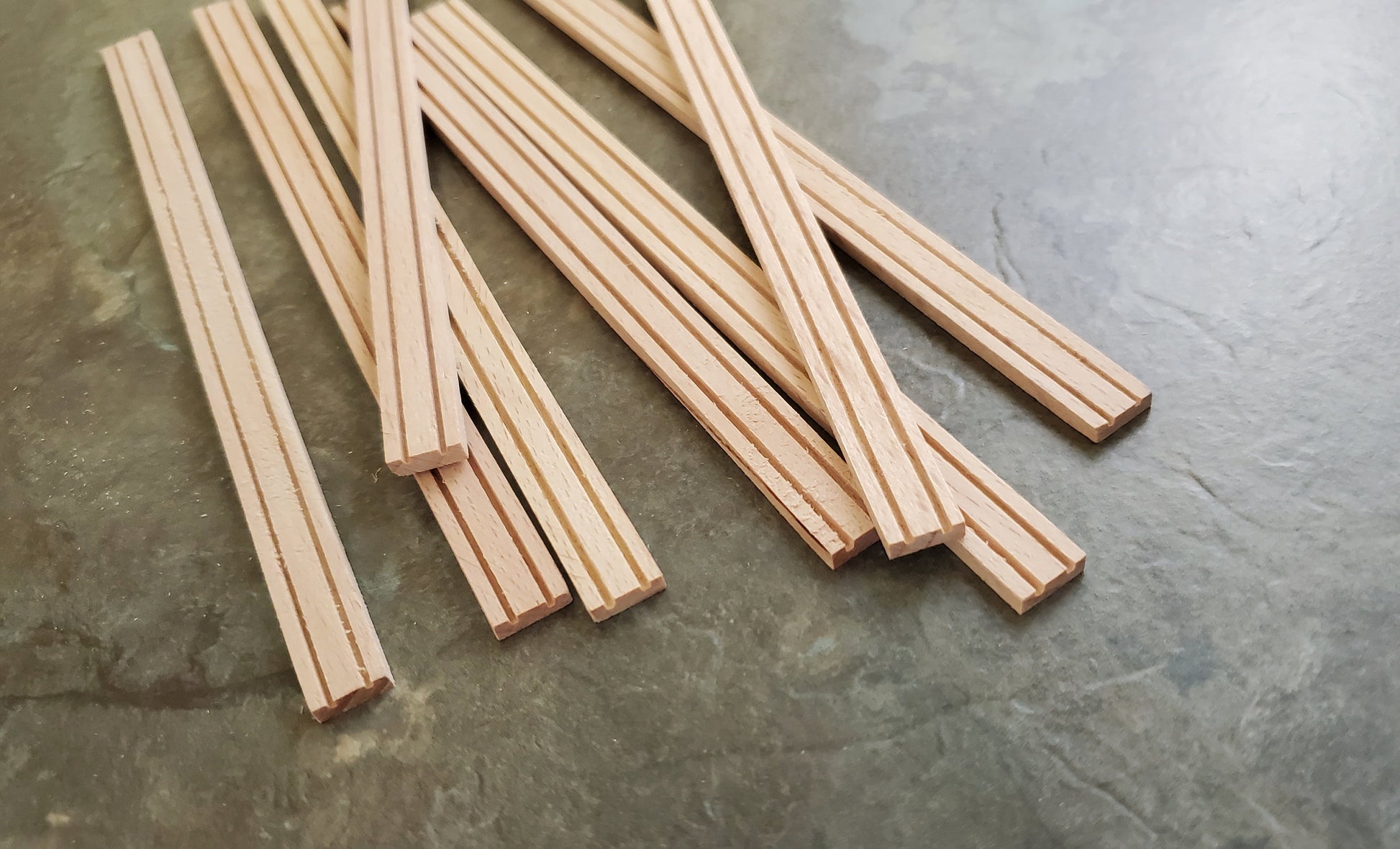Dollhouse Window Casing Trim 6" Pieces x8 1:12 Scale Miniature Wood 71383