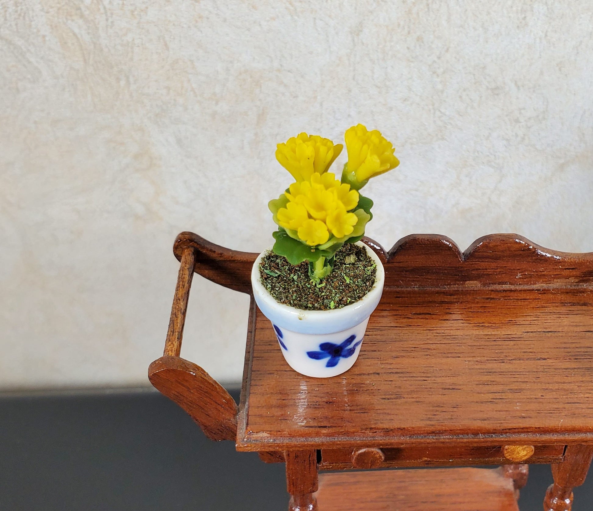 Dollhouse Yellow Geraniums in Ceramic Blue & White Planter 1:12 Scale Miniature