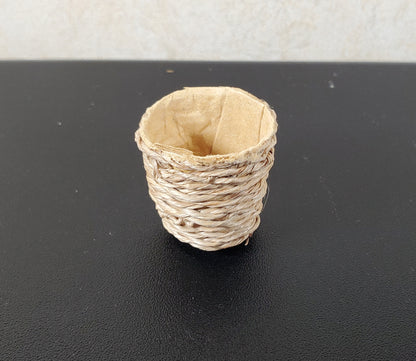 Dollhouse Large Round Natural Fiber Basket 1:12 Scale Miniature