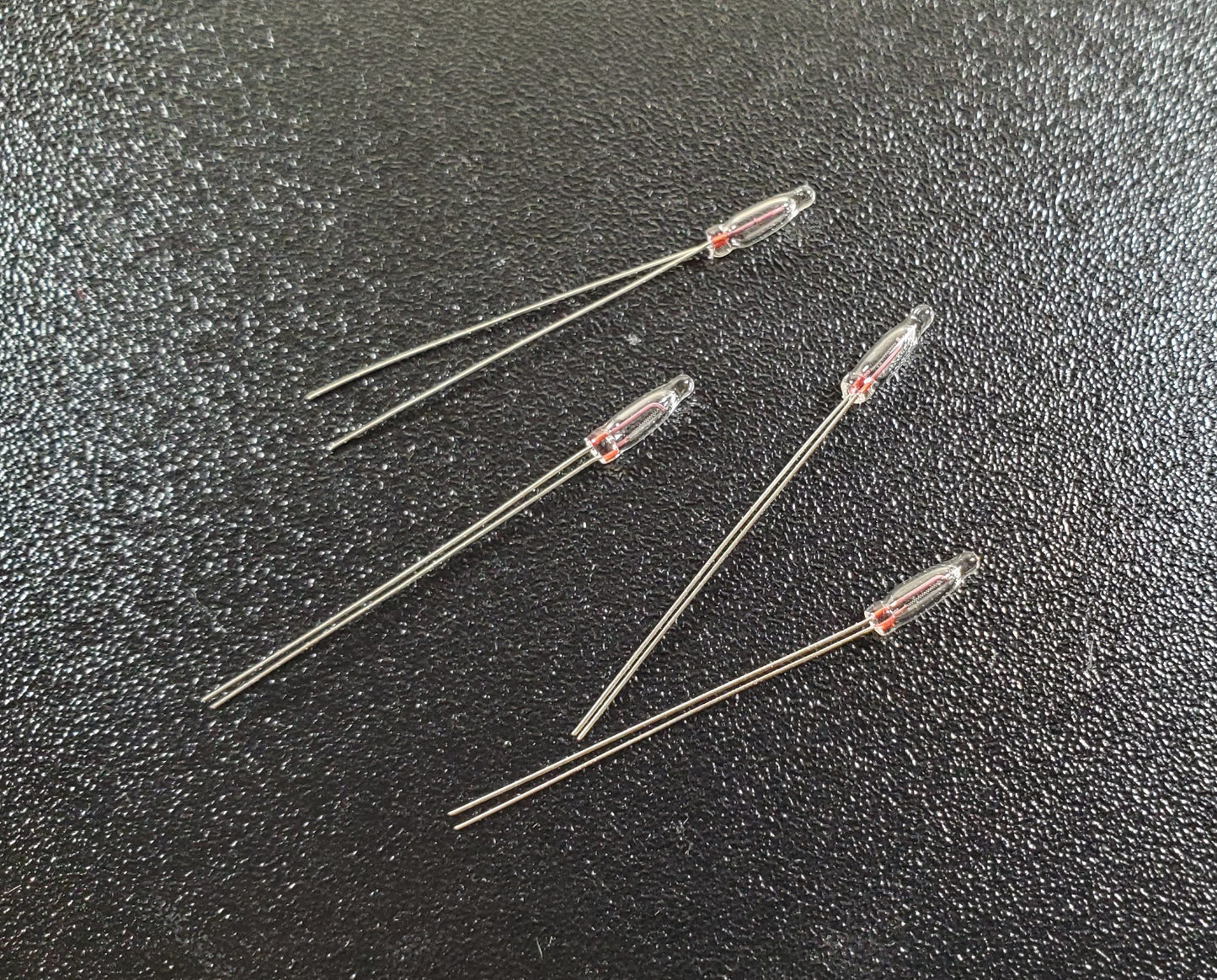 Dollhouse Bi-Pin Micro Flame Candle Bulbs 4 piece 1:12 Scale 12 Volt Replacement
