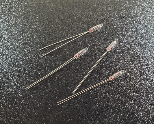 Dollhouse Bi-Pin Micro Flame Candle Bulbs 4 piece 1:12 Scale 12 Volt Replacement