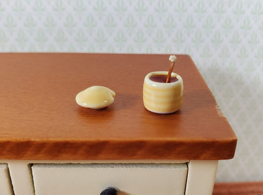Dollhouse Tiny Honey Jar with Dipper Ceramic 1:12 Scale Miniature Food