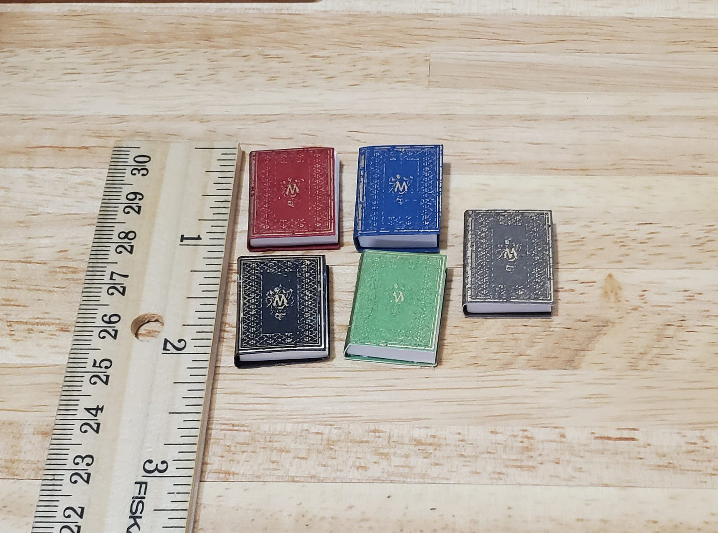 Dollhouse Book Set x5 Desk Reference 1:12 Scale Miniatures (blank inside)