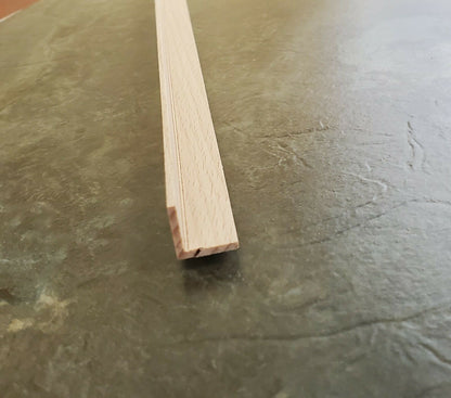 Dollhouse Miniatures Corner Trim Molding 3/8" x 3/8" x 18" long 1:12 Scale 70295