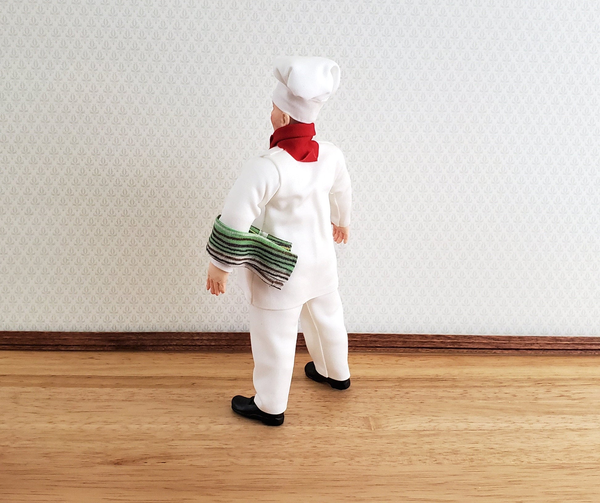 Dollhouse Miniature Cook Chef Male Doll Resin Body Cloth Clothes 1:12 Scale Falcon Miniatures