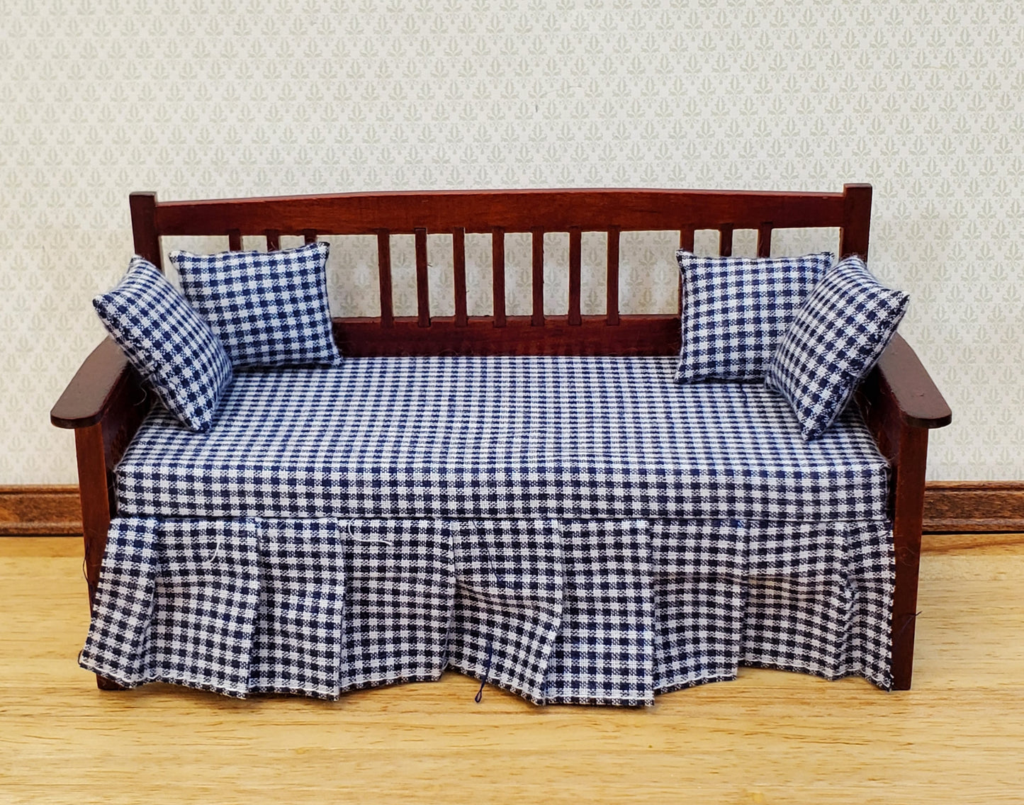 Dollhouse Day Bed with Pillows Mahogany Finish 1:12 Scale Miniature Furniture