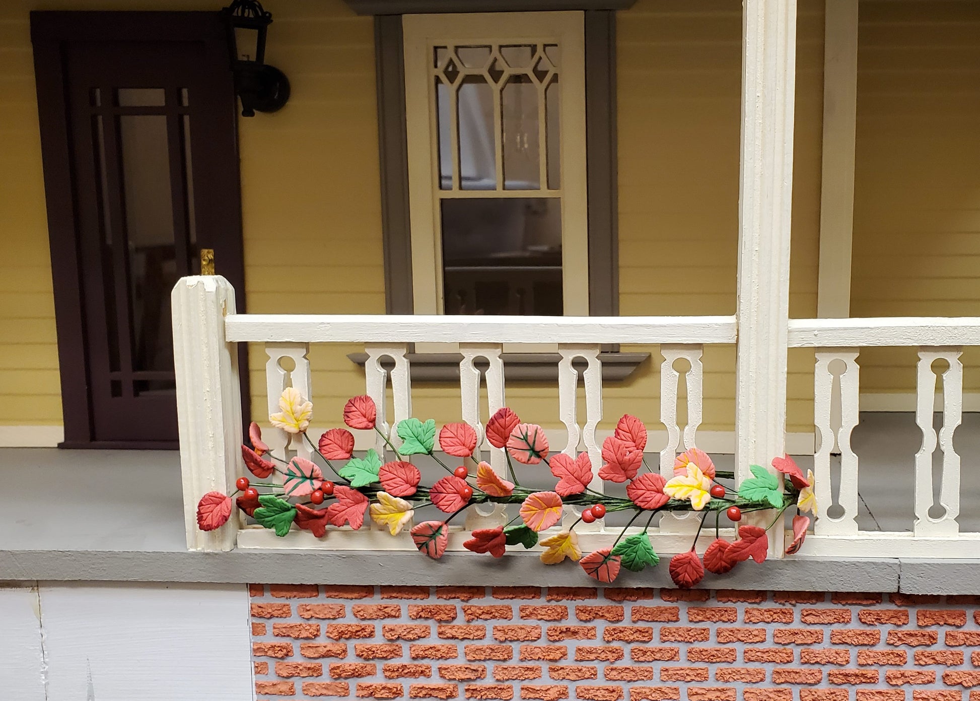 Dollhouse Autumn Vine Colorful Leaves 1:12 Scale Miniature Garden Plant
