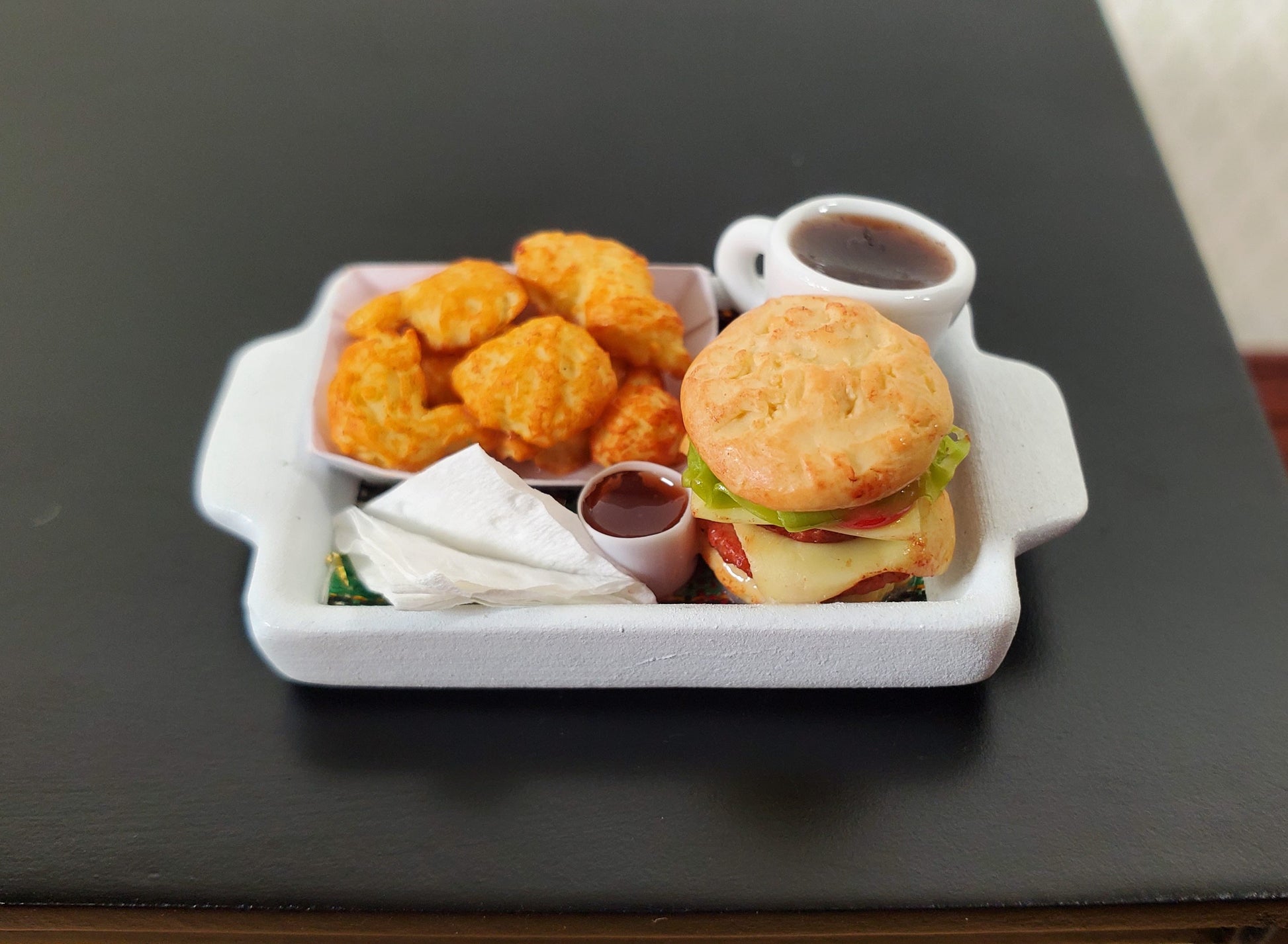 Dollhouse Hamburgers Wings Coffee Sauce on Tray 1:12 Scale Miniature Food Drink