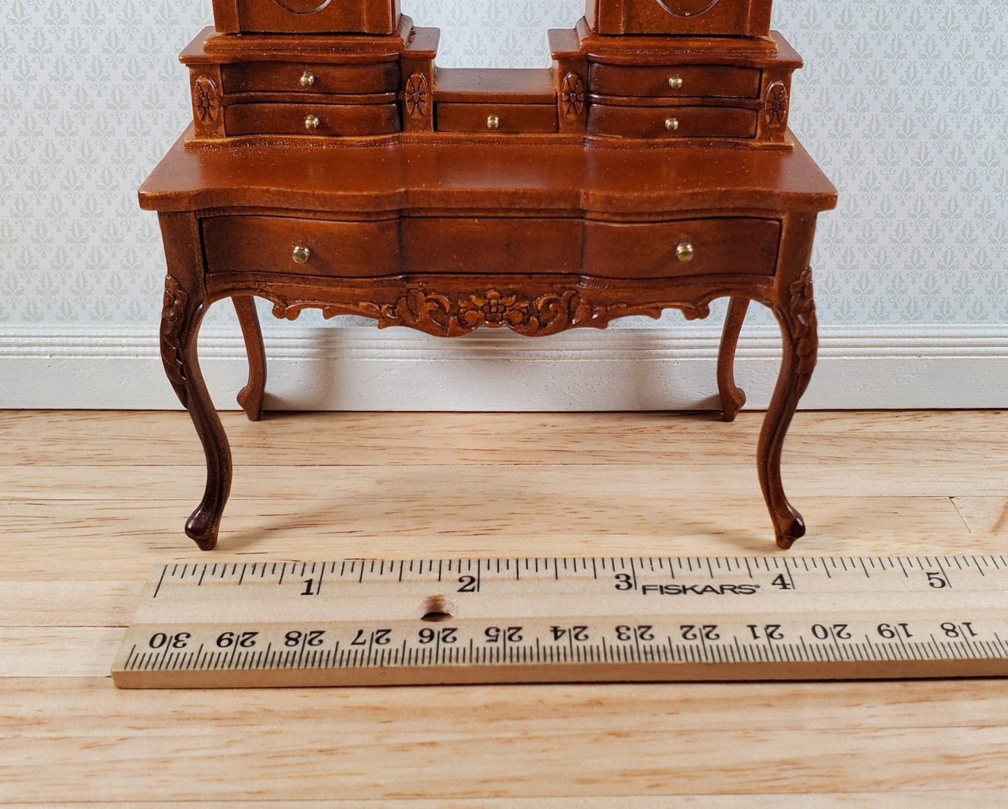JBM Dollhouse Dressing Table Wood Victorian Style 1:12 Scale Miniature Furniture - Miniature Crush
