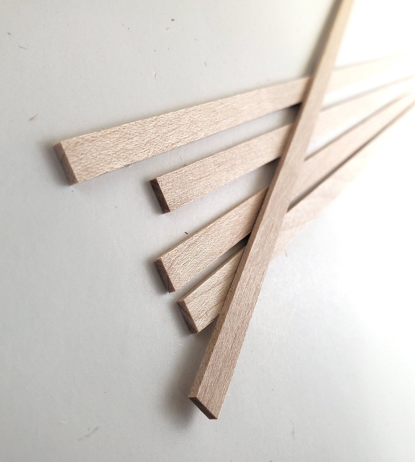 Maple Wood Strips 5 Pieces 1/16" x 1/4" x 18" Long Crafts Models Miniatures - Miniature Crush