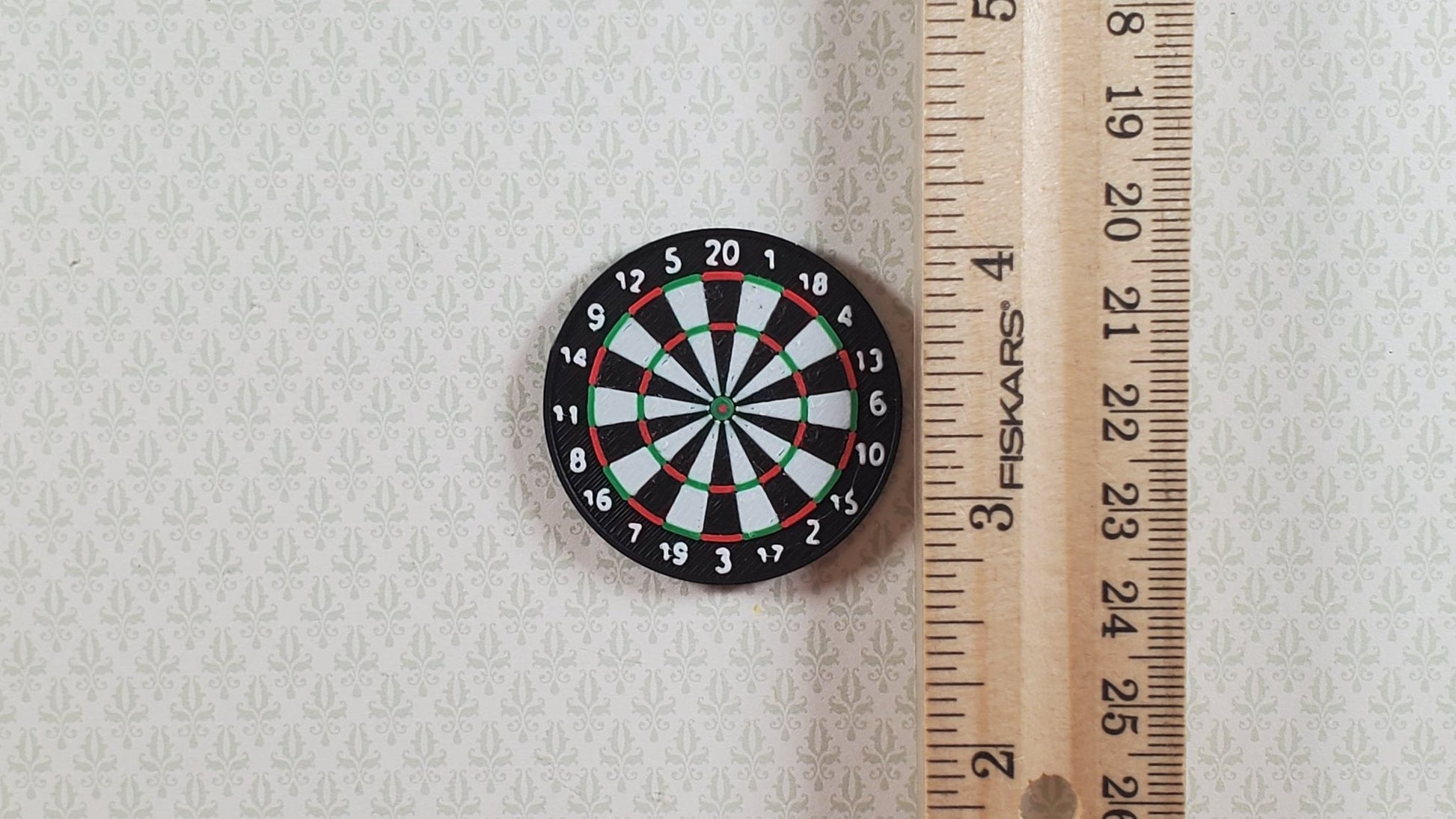 Miniature Dart Board Game Darts 1:12 Scale Dollhouses Scale Model Dioramas - Miniature Crush