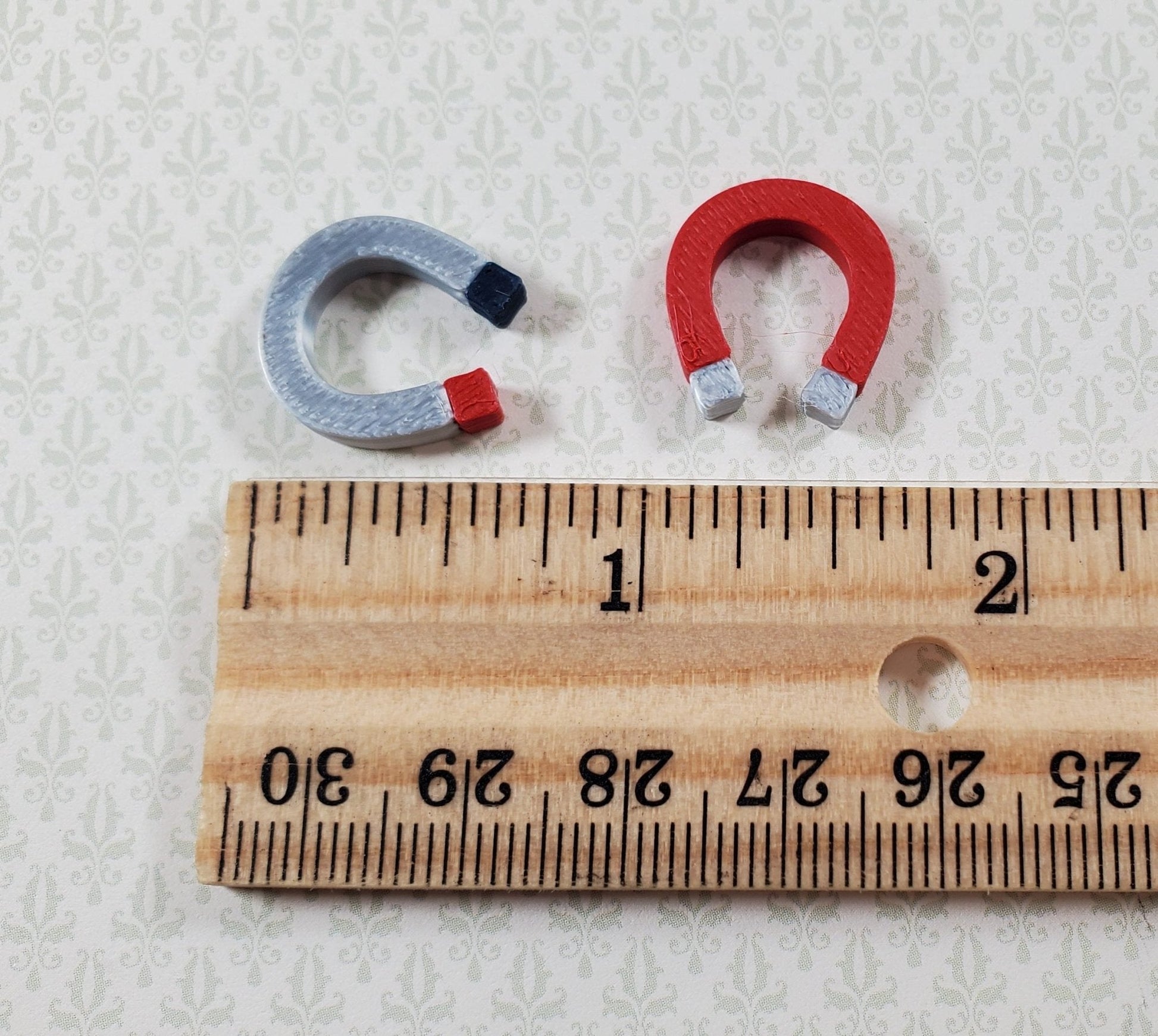 Miniature Prop Horseshoe Magnets for Action Figures Dioramas 3D Printed Science - Miniature Crush