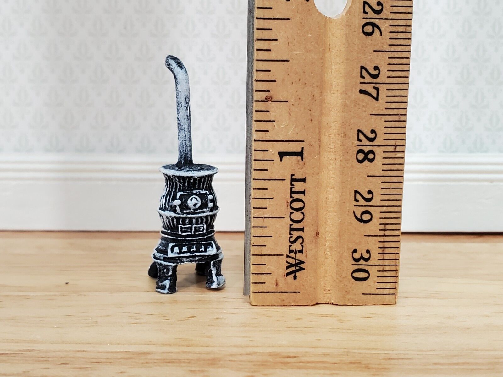 Quarter Scale Parlor Stove 1:48 Dollhouse Miniature Resin Aged Finish Tiny 1 5/8" Tall - Miniature Crush