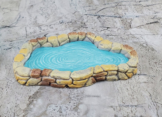 Small Miniature Garden Pond Pool Resin 1:12 Scale Dollhouse - Miniature Crush