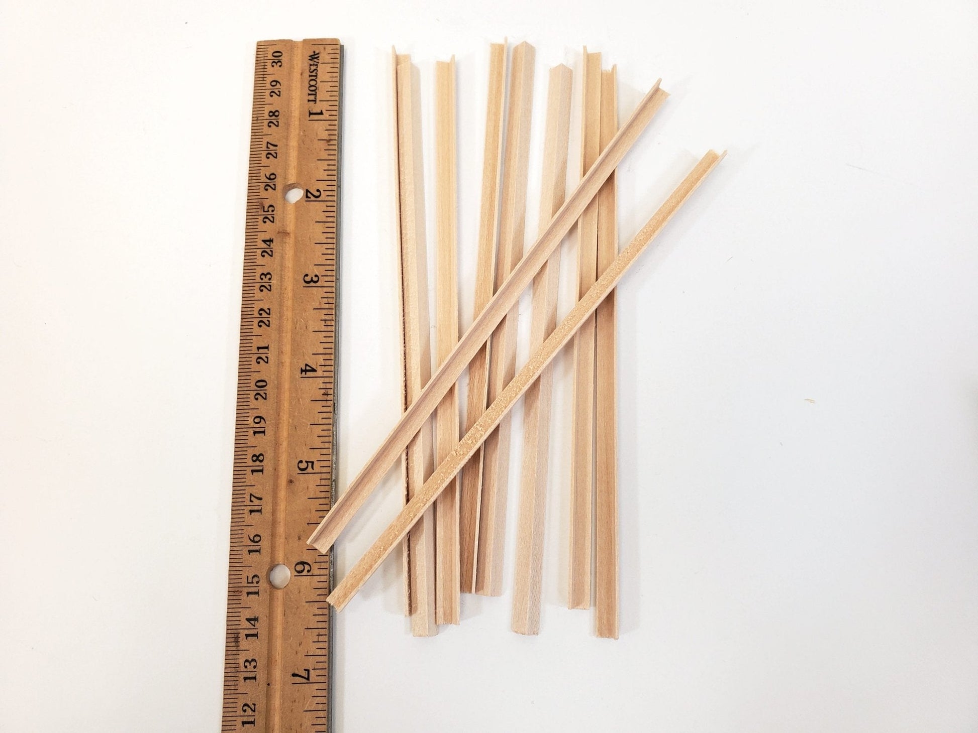 Tiny Corner Angle Trim Molding 3/16" x 3/16" x 6" long 10 Pieces NE506 Scale Model Building - Miniature Crush
