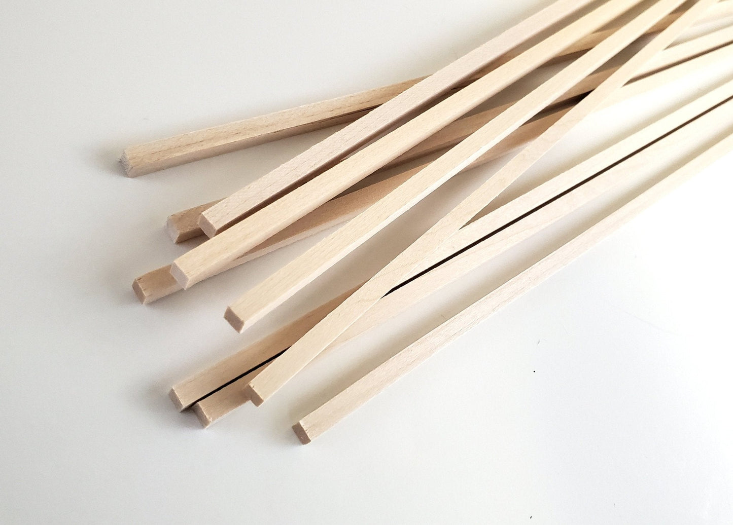 Wood Beams Posts 3/16 x 3/16 x 18" long x10 Basswood Model Making Dollhouses Dioramas - Miniature Crush