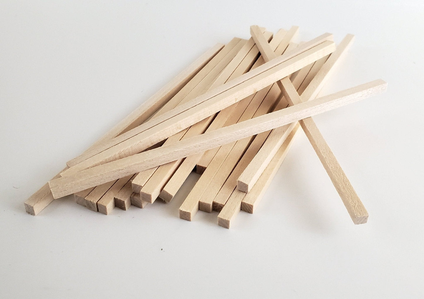 Wood Beams Posts 3/16 x 3/16 x 6" long x20 Basswood Model Making Dollhouses Dioramas - Miniature Crush