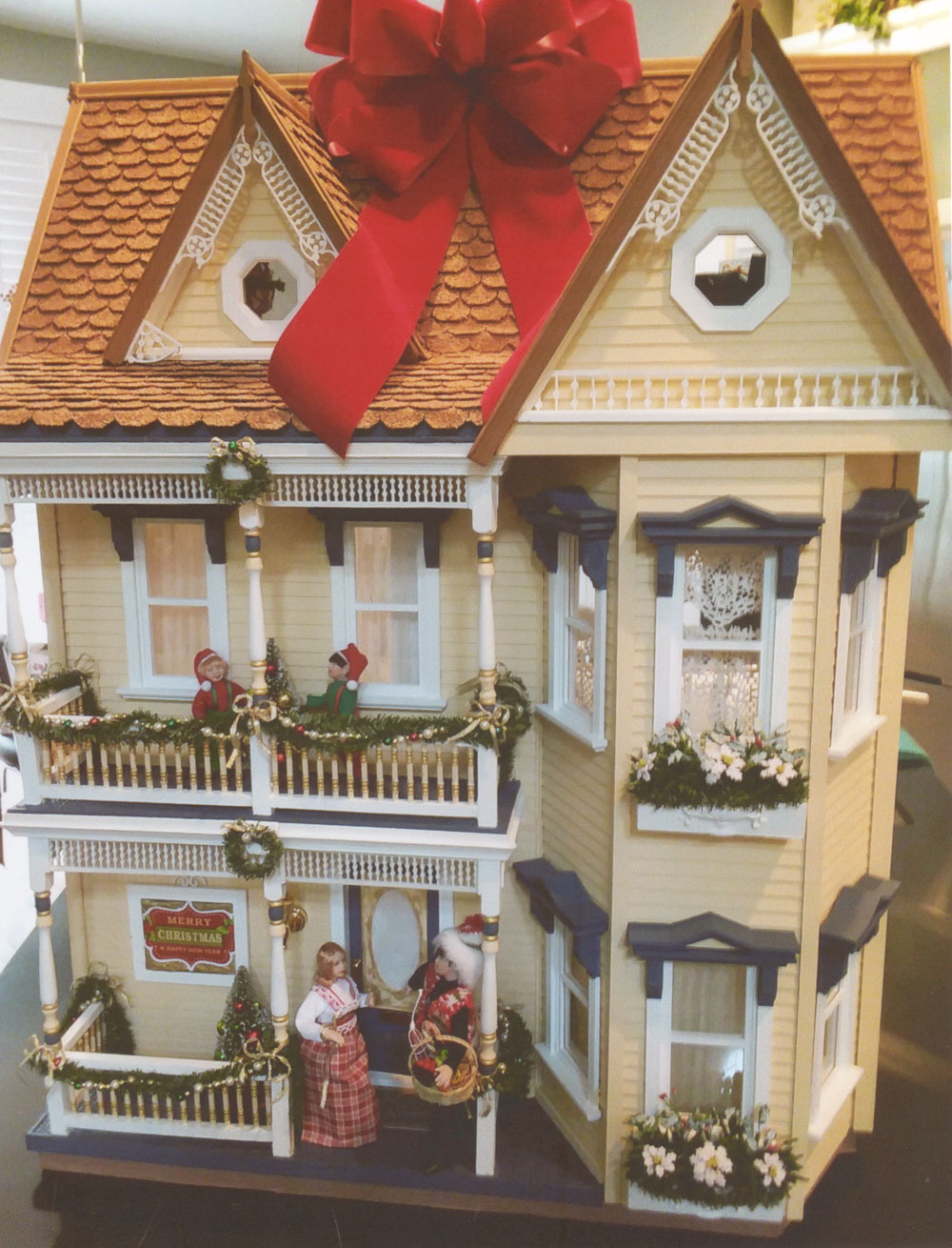 Wanda R.'s Dollhouses